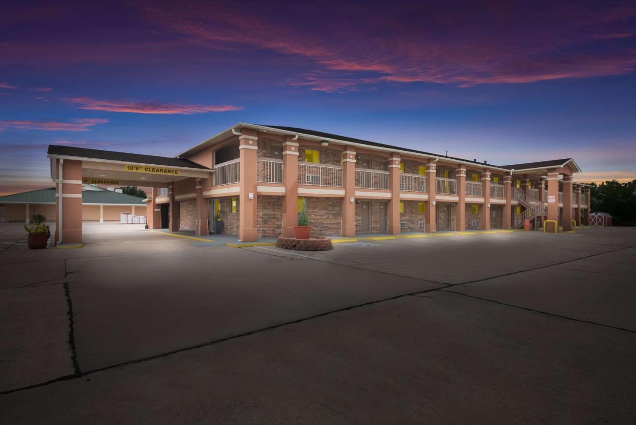 Surestay Hotel By Best Western Rockdale Zewnętrze zdjęcie