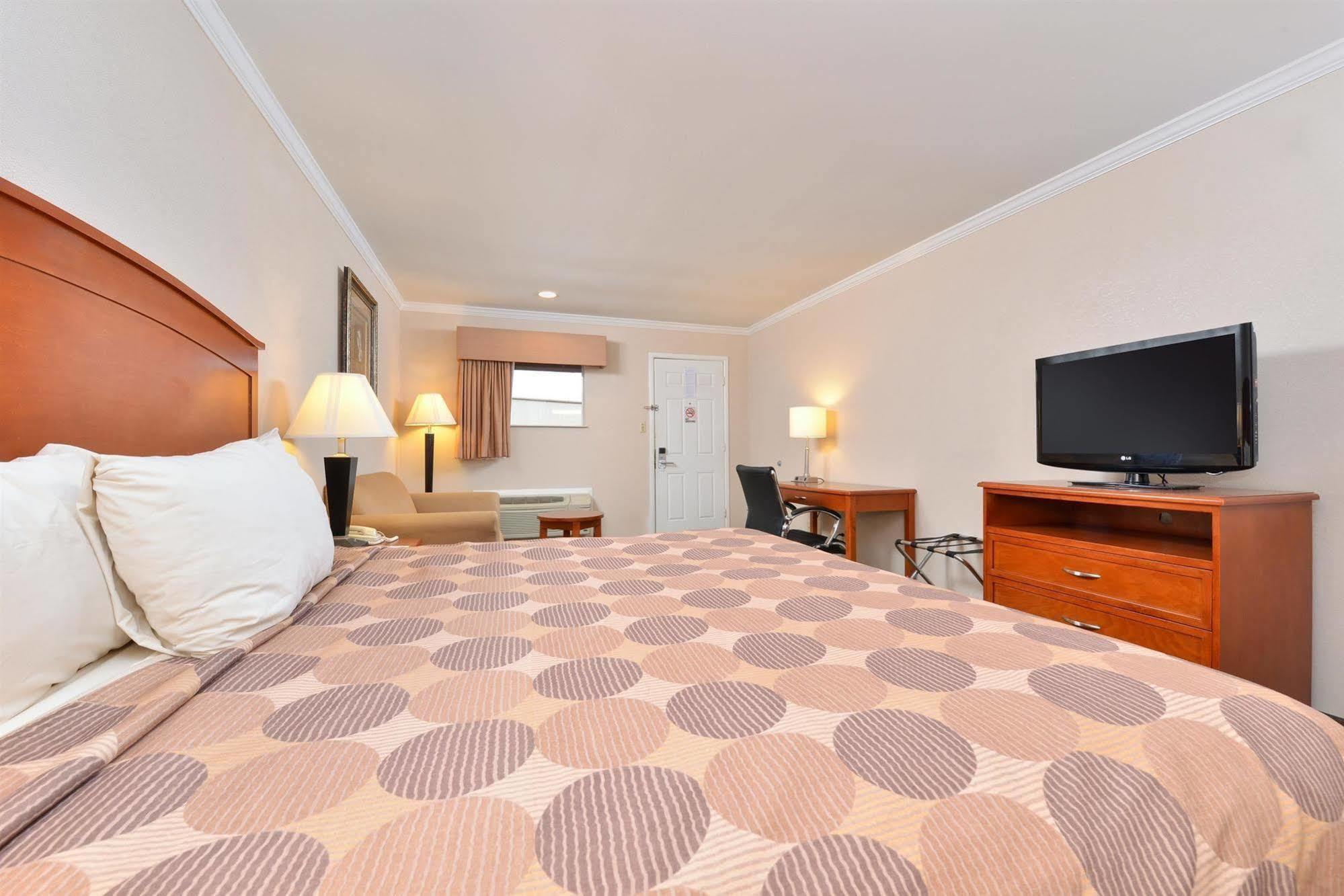 Surestay Hotel By Best Western Rockdale Zewnętrze zdjęcie